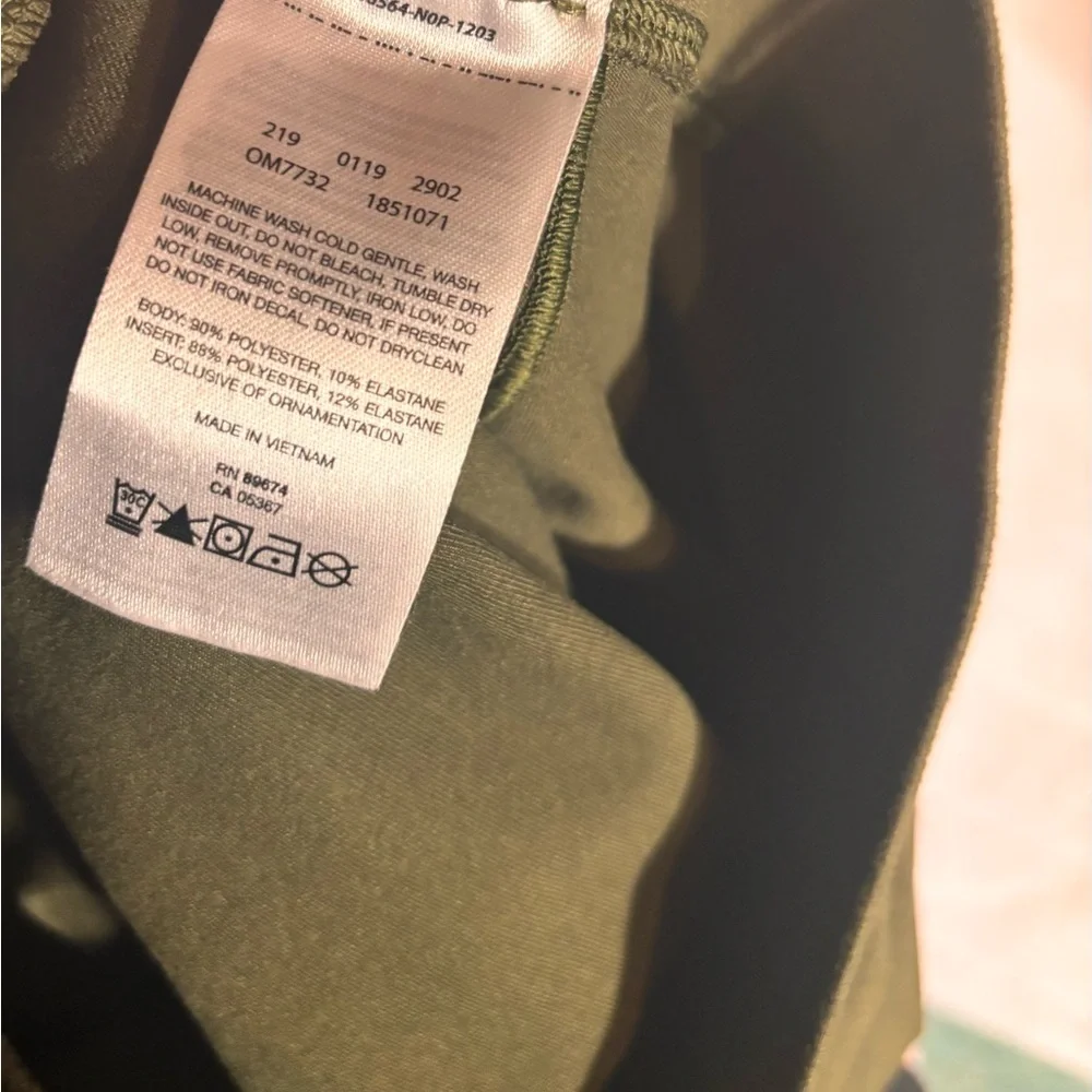 Climbing, Biking and Hiking outdoor tapered pants XXL Mountain Hardware AP - Picture 2 of 7